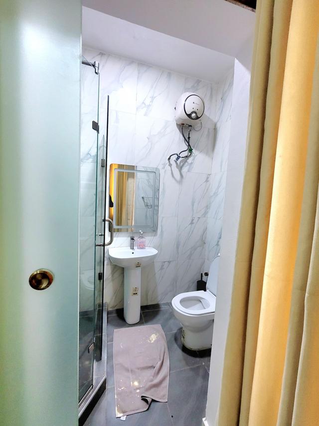 Bathroom 3