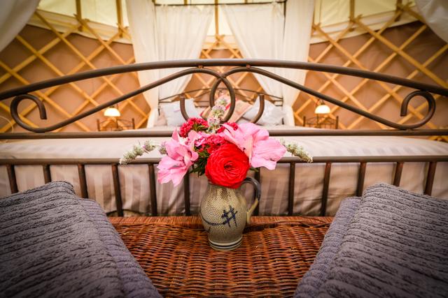 Puy de Sancy Yurt - Internal - Double Bed - Flowers