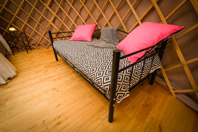 Puy de Sancy Yurt - Internal - Day/Single Bed