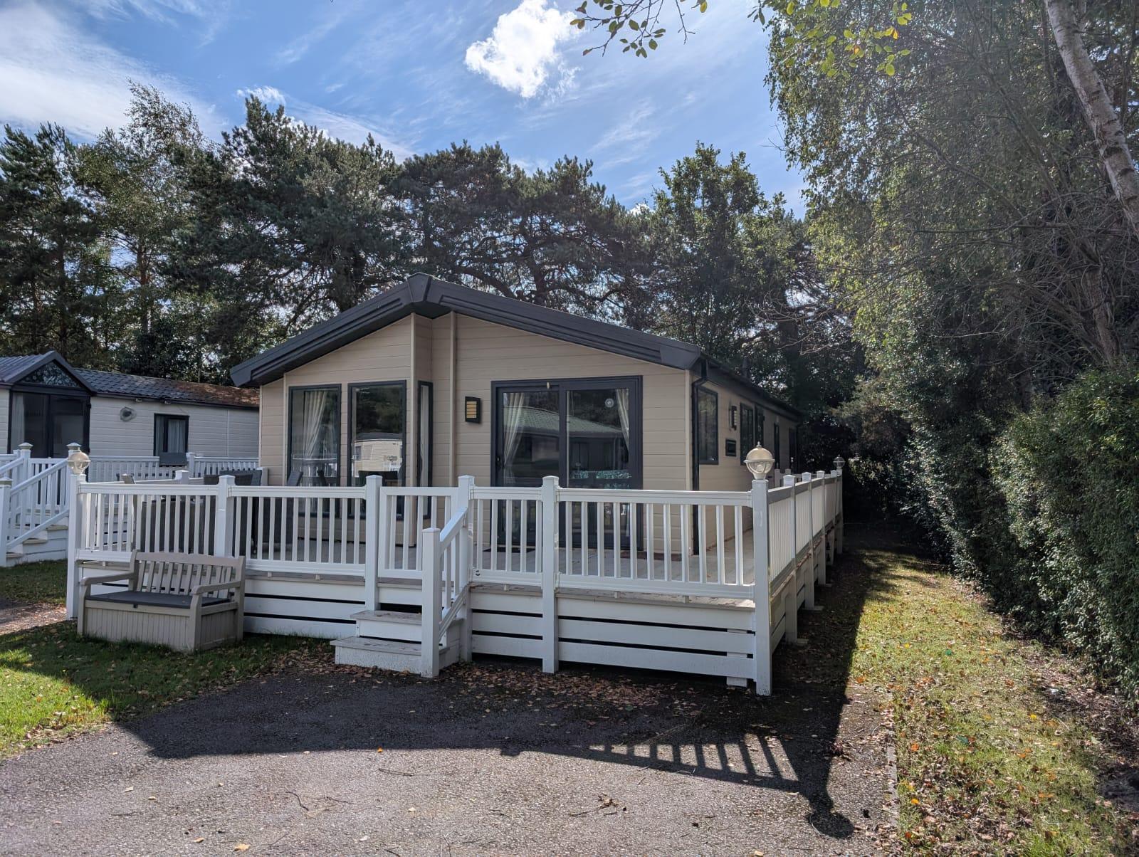 Daisy 6, 2 bedroom luxury lodge