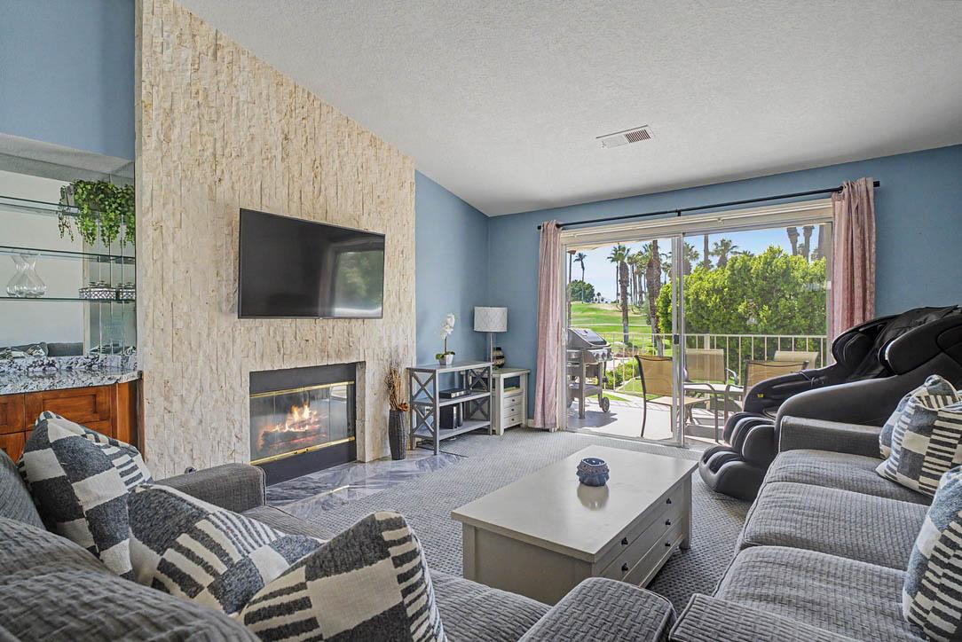 Desert Glow | Upstairs Remodeled Condo w/ Views