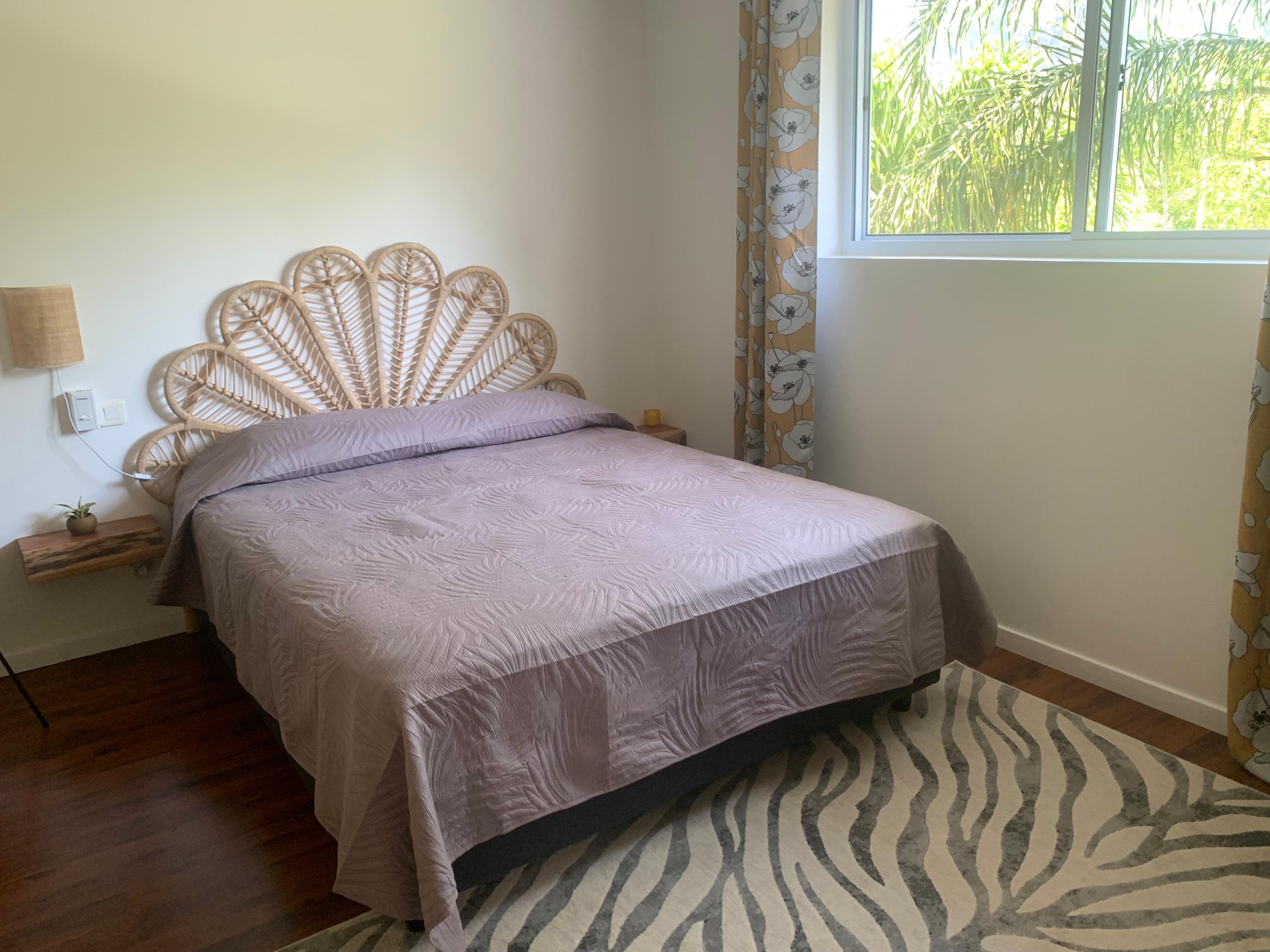 room with view on otemanu