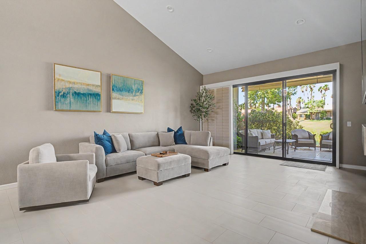 Palm Prestige | Luxury Condo | 3BR Masterpiece