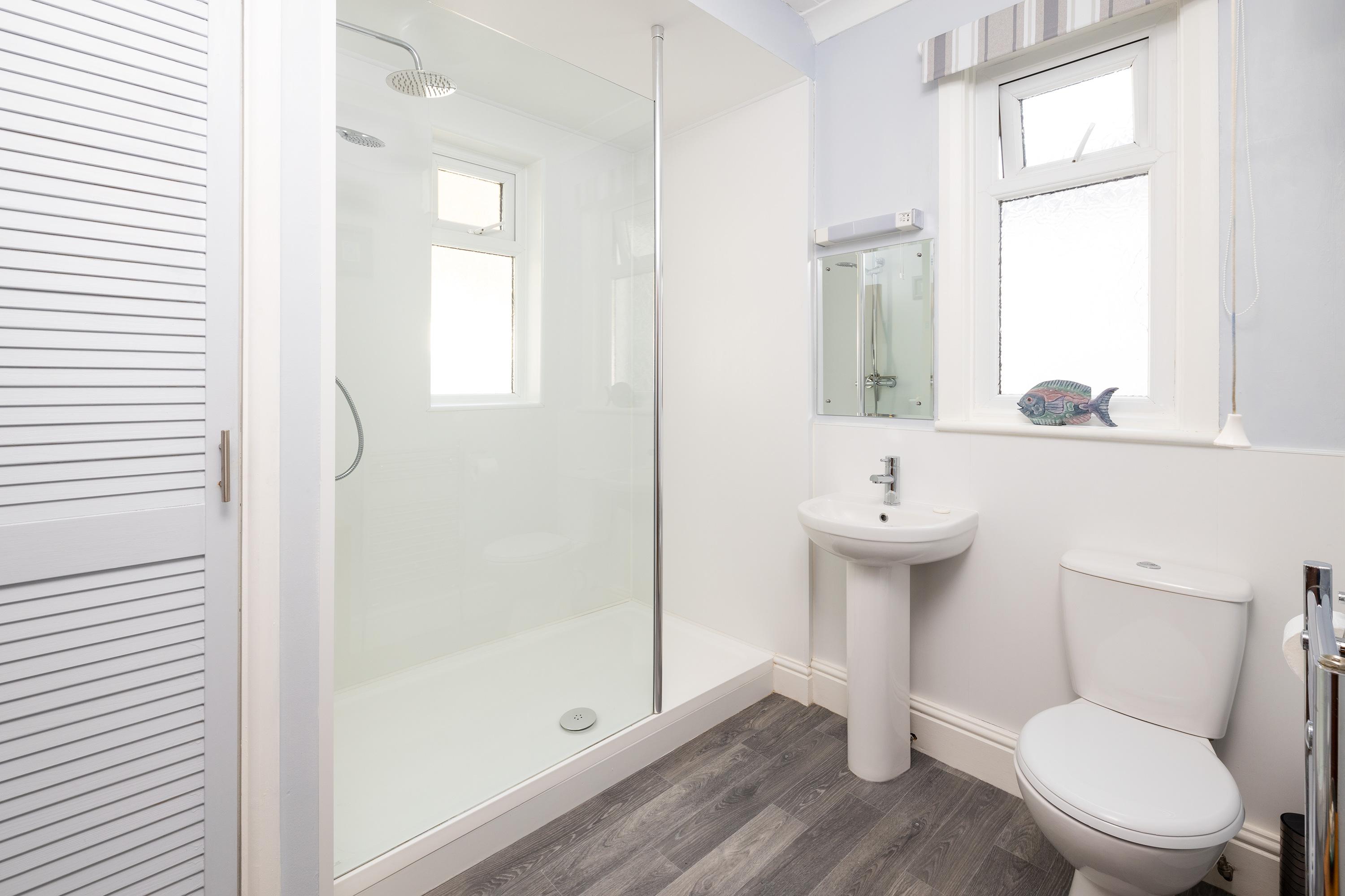 Ground-floor Walk-In Shower