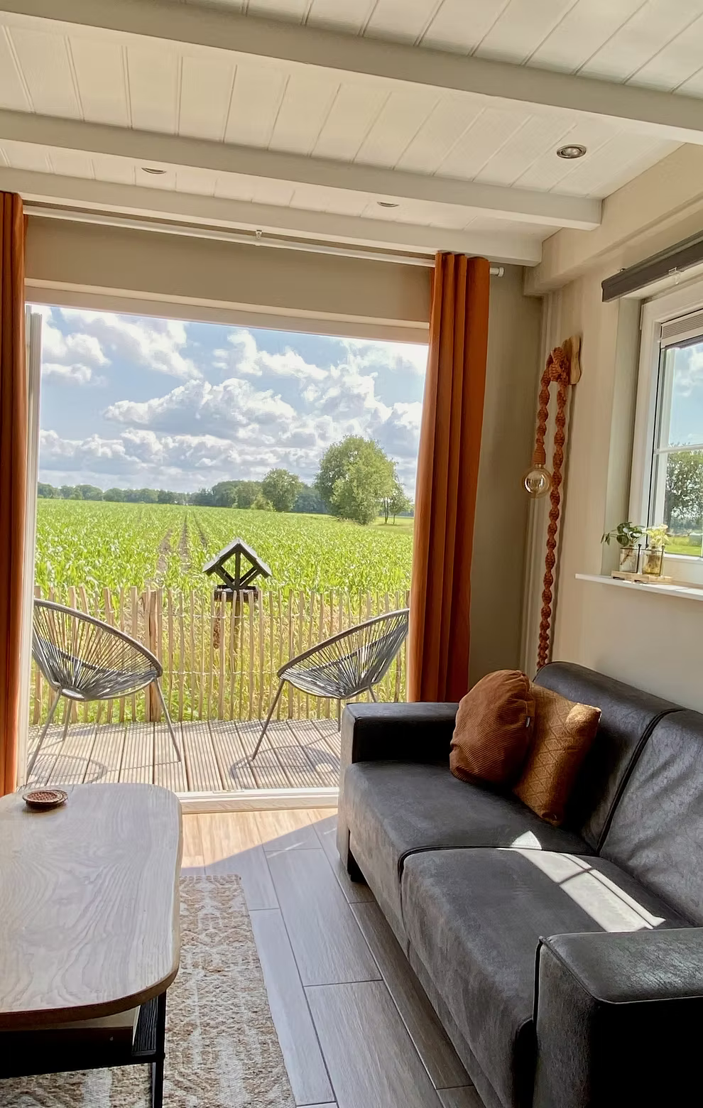 Woonkamer met uitzicht