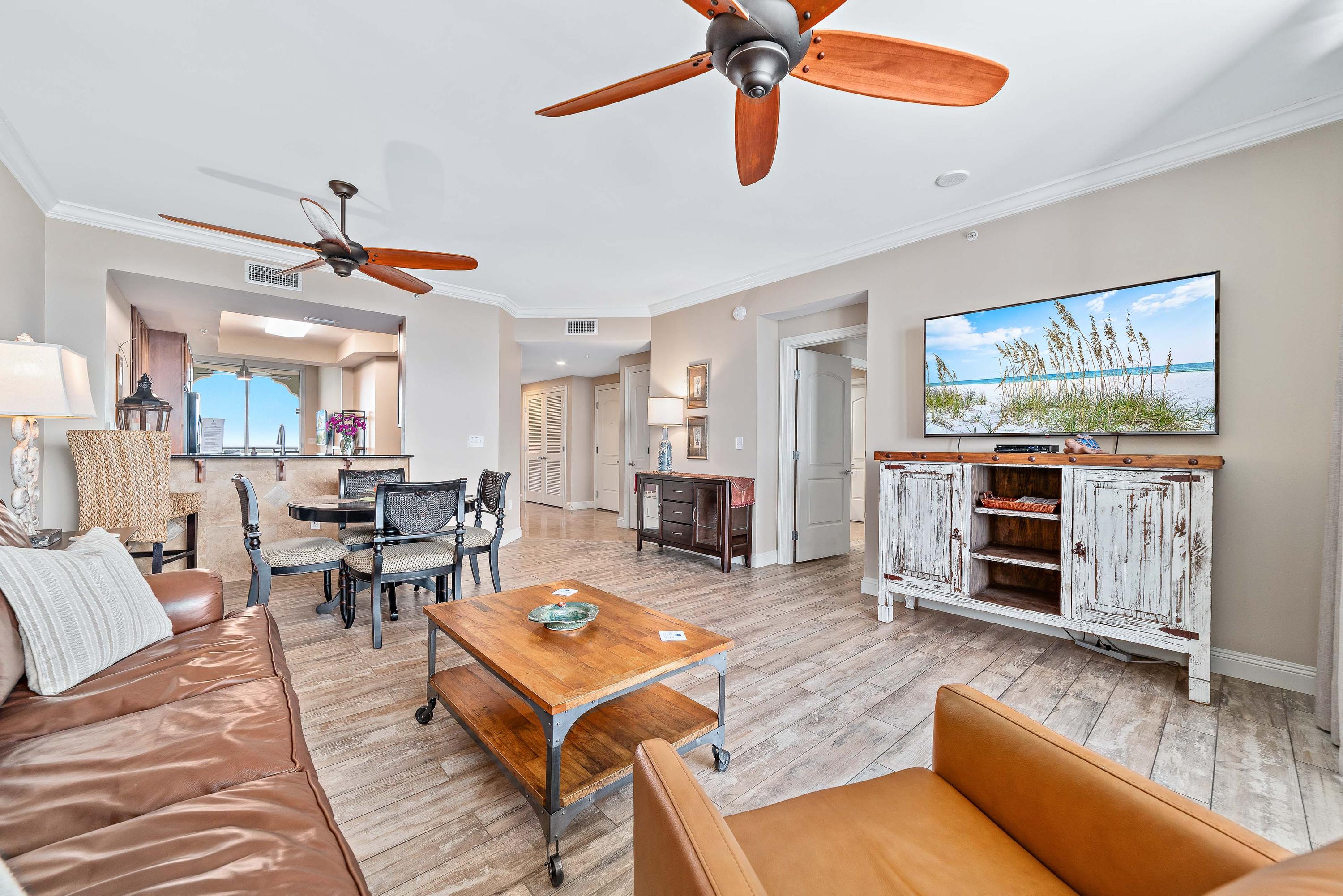 65'' TV in spacious Living Room, ample seating for everyone