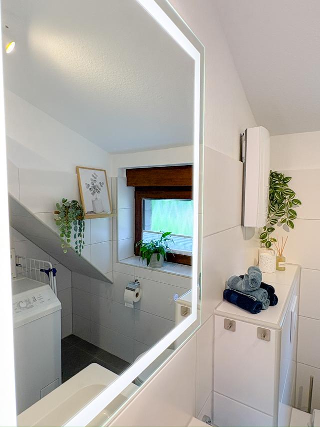 Badezimmer OG mit Waschmaschine