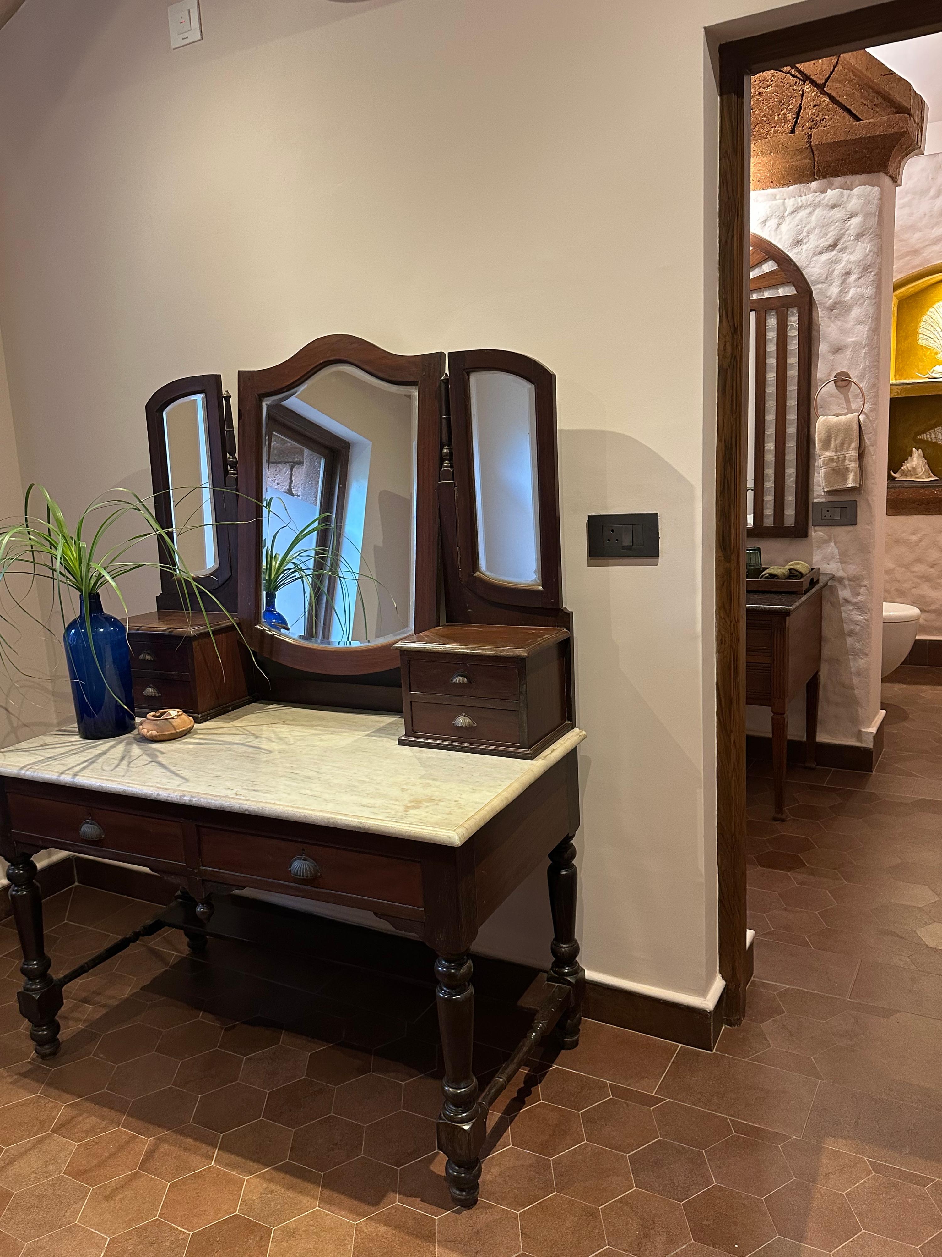 Dresser
