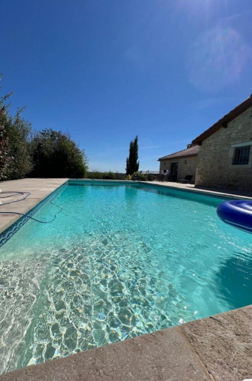 Verwarmd buitenzwembad