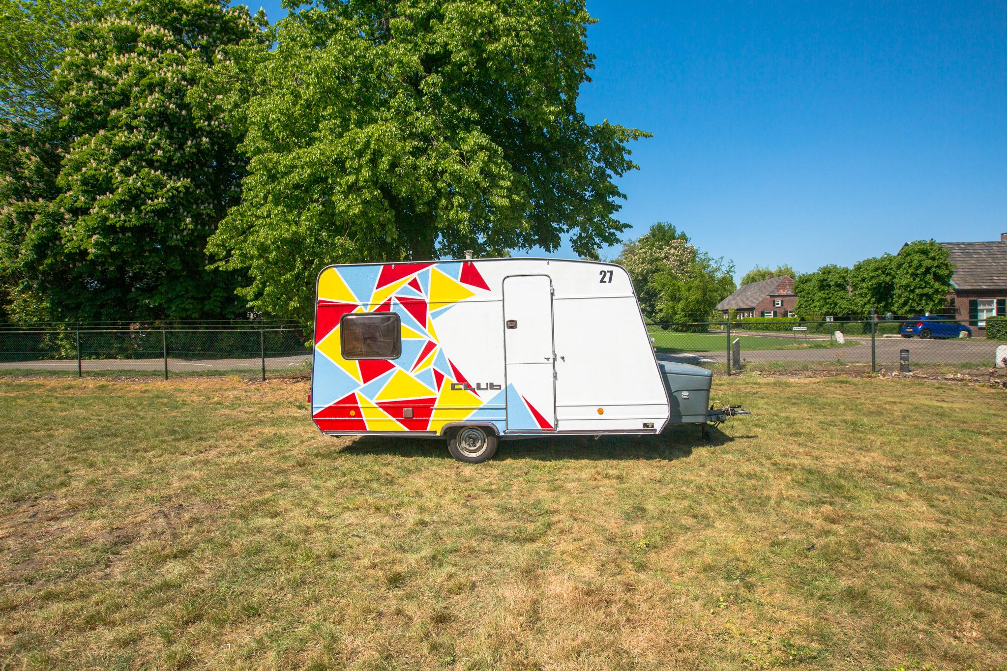 caravan 27 voorkant