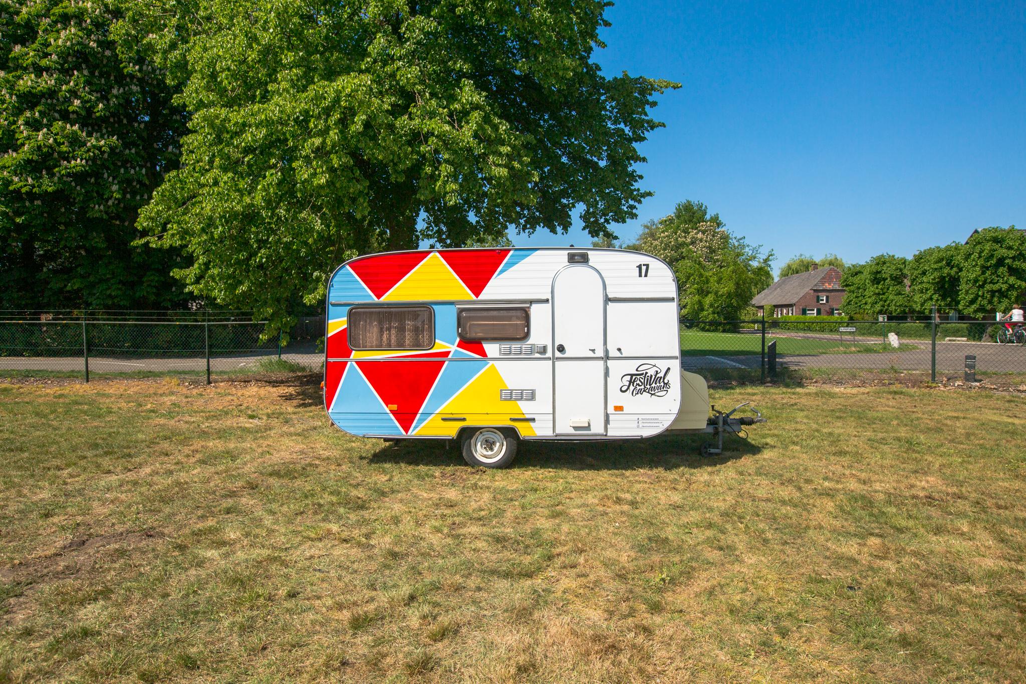 caravan 17 voorkant
