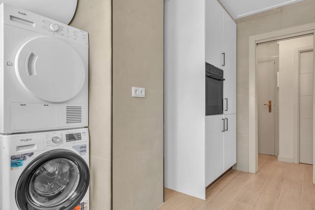 Washok met wasmachine en droger