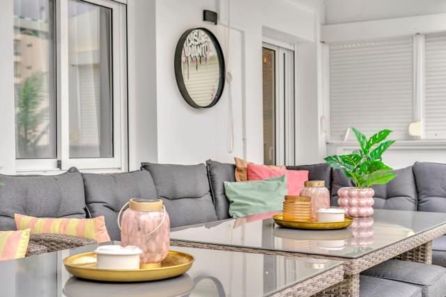 Gezelligheid op het terras van Casa Lyvanto 2.0