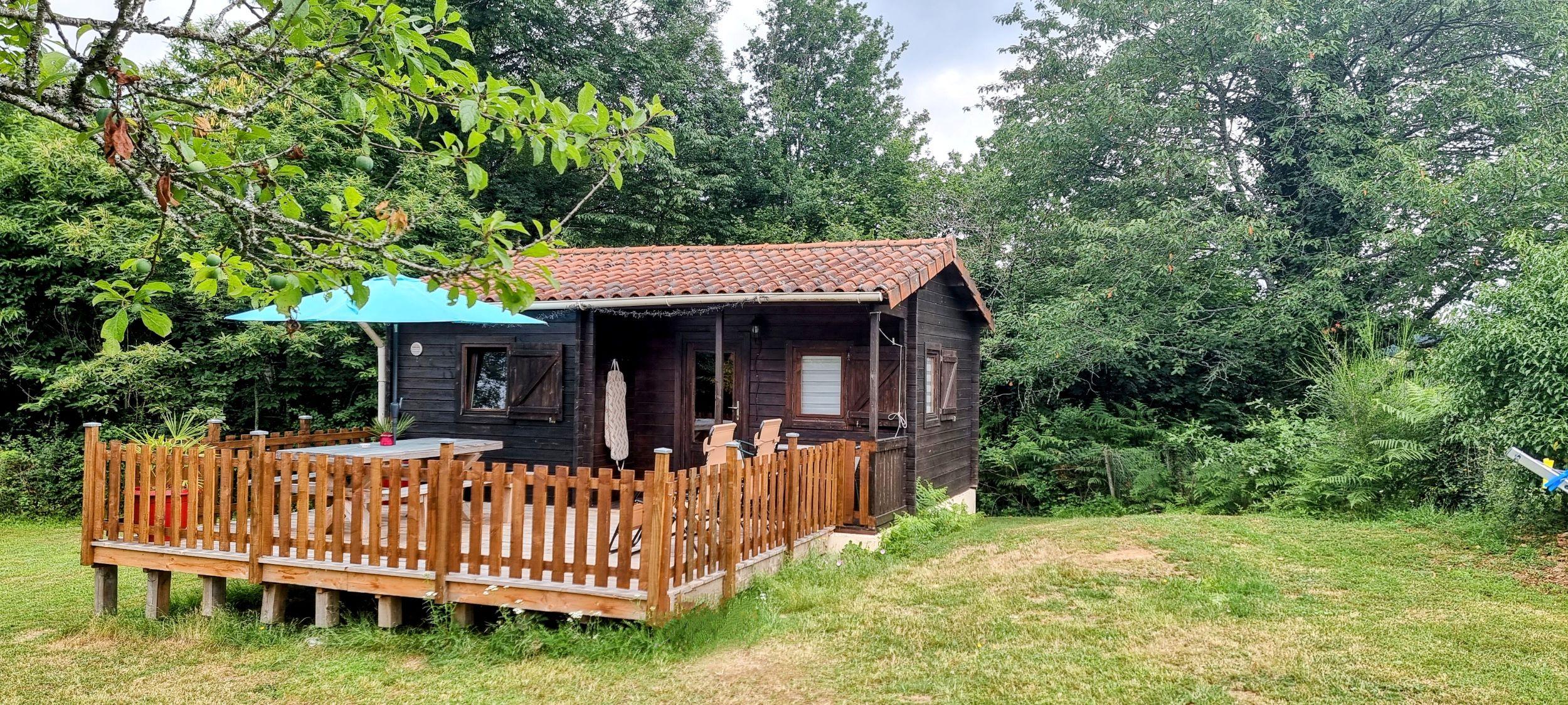 Blokhut met ruim terras