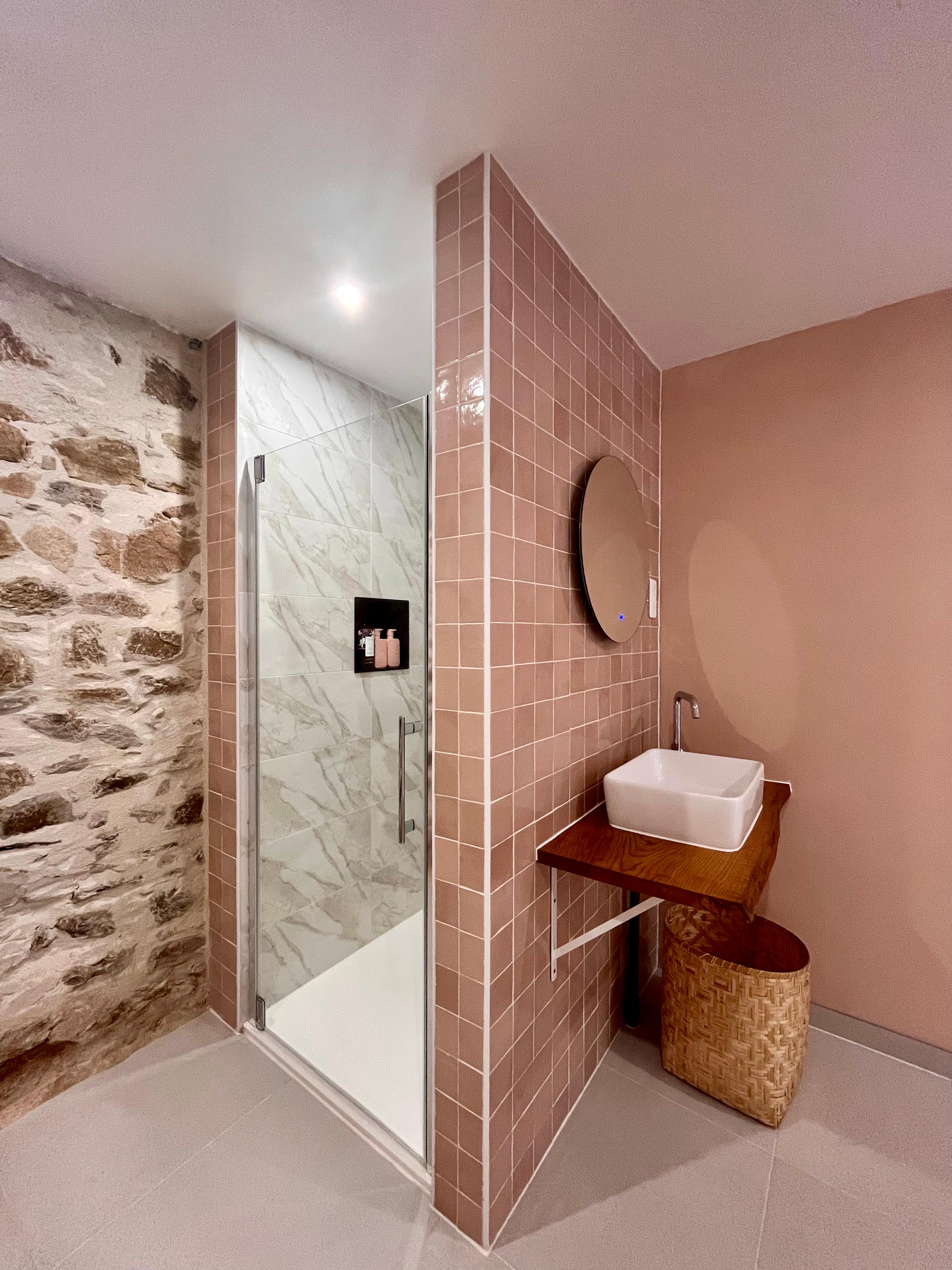 Big bathroom 1
