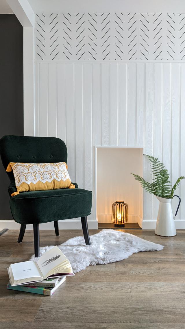 Reading chair and light at Seahorse Cottage in Lyme Regis