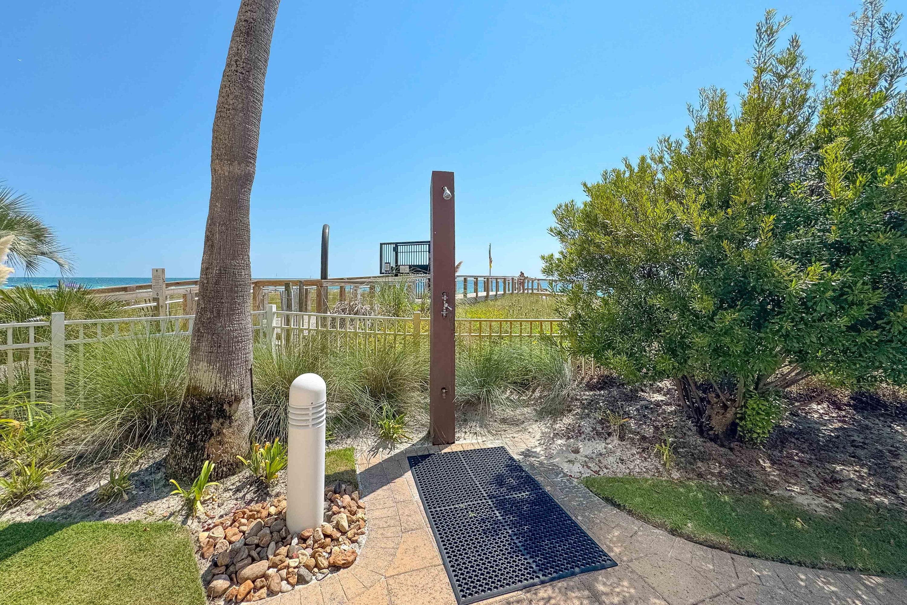 The Indigo Common Areas have everything you need including several outdoor showers.