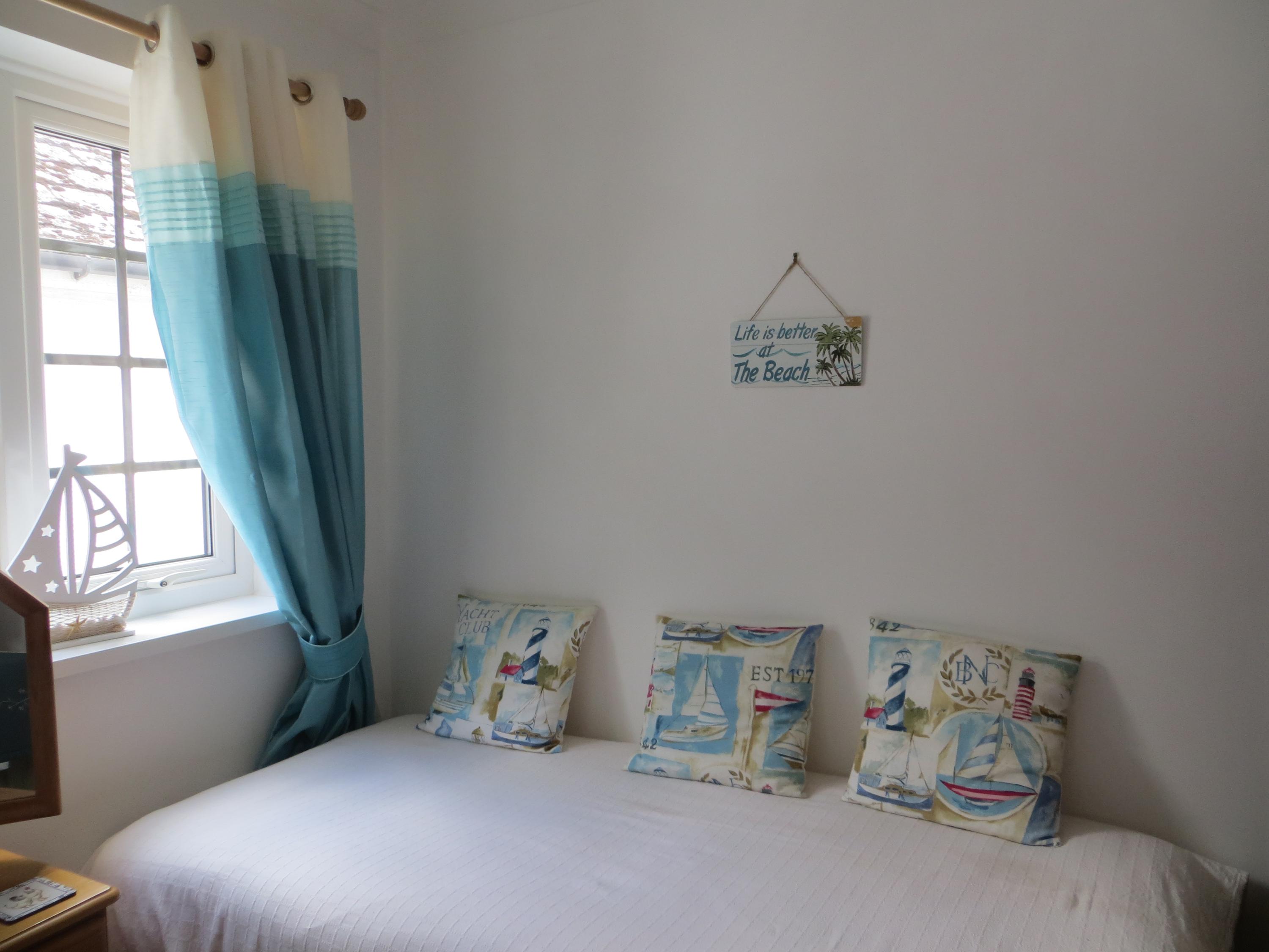 Additional bed at Shellseekers No2