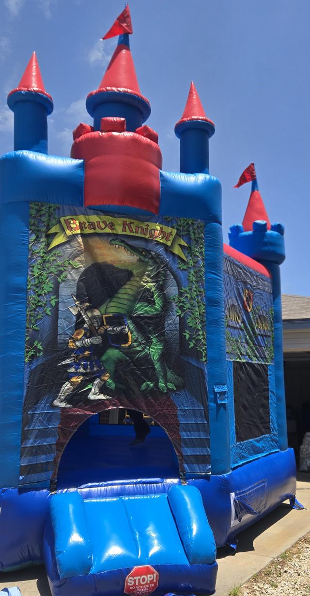 Brave Knight Castle Bouncer
