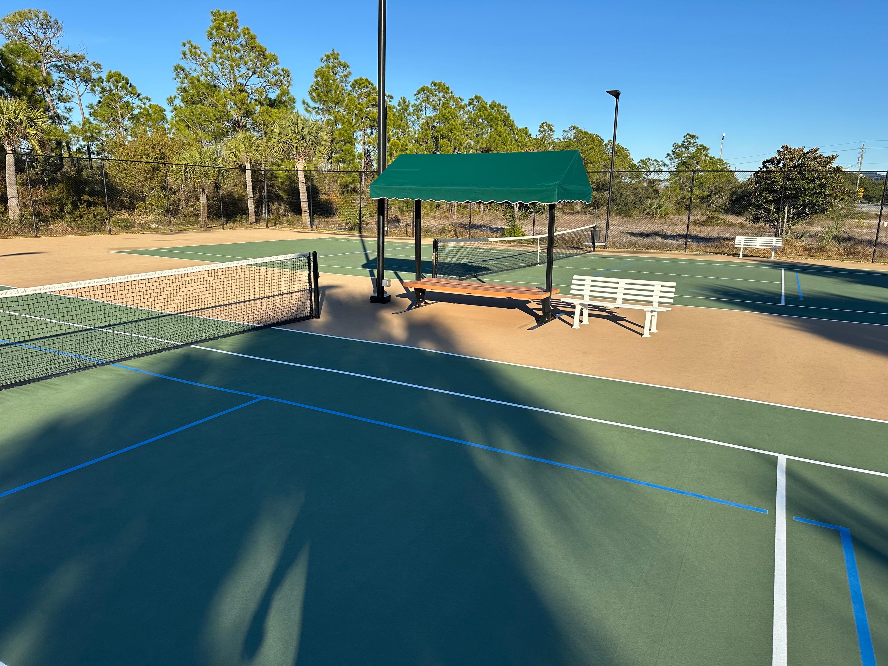 Pickleball / Tennis Courts