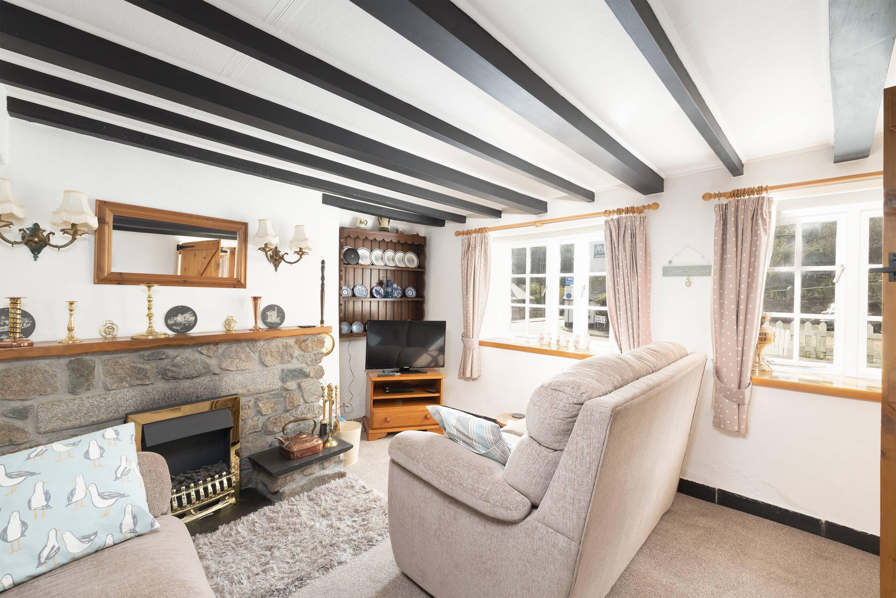 Lounge at Crumplehorn Cottage No3