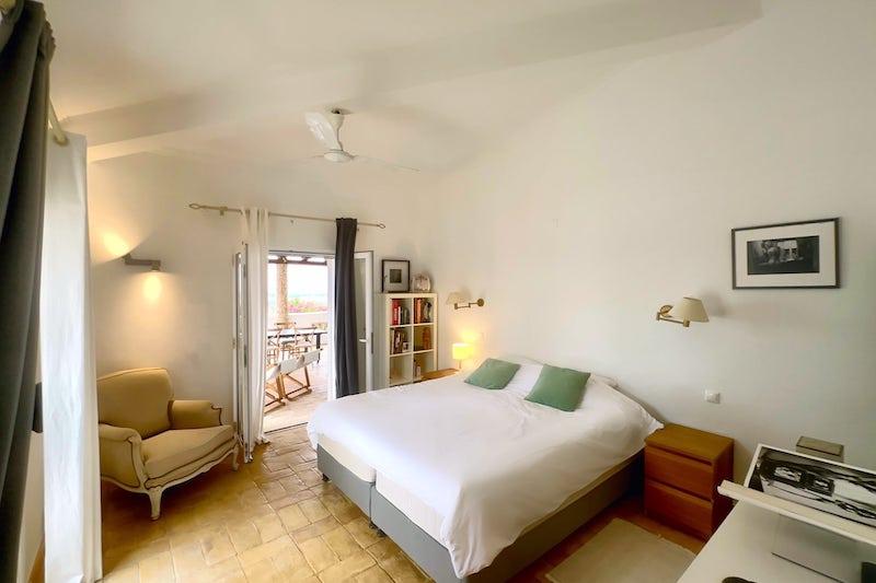 O Pomarzinho masterbedroom