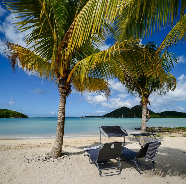 Jolly Harbour Villas Wild Lotus beach chairs
