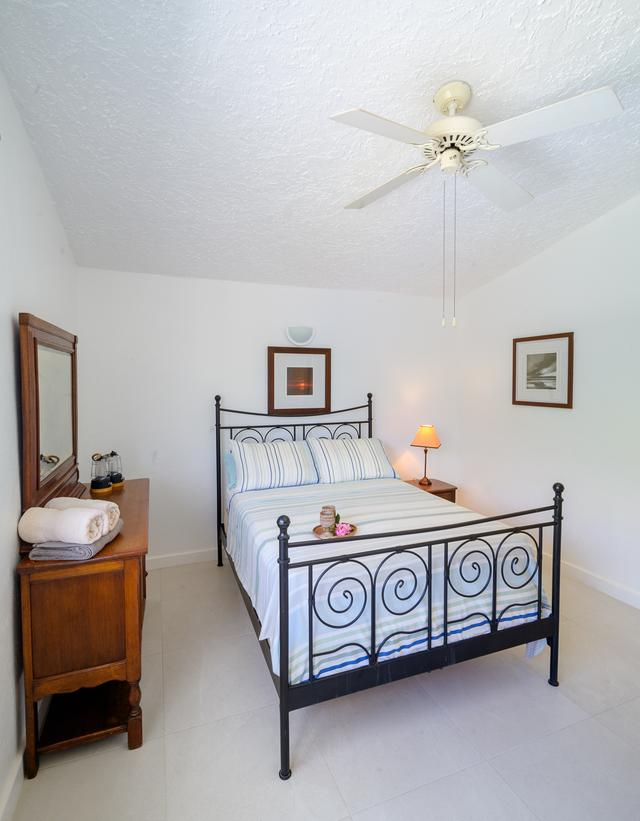 Jolly Harbour Villas Wild Lotus Queen room