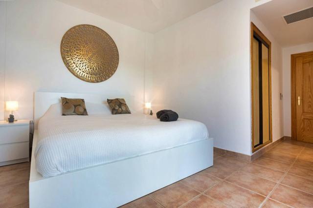 Lange bedden iin vakantiehuis Casa Cartarra