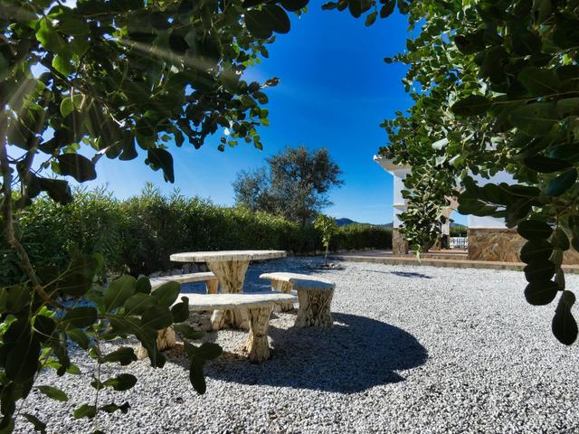 Extra zitjes rondom vakantievilla Casa Cartarra