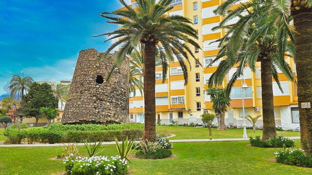 Gemeenschappelijke tuin direct aan zee