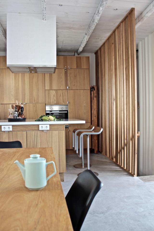 Fully equipped modern kitchen at Casa Opala in Olhão