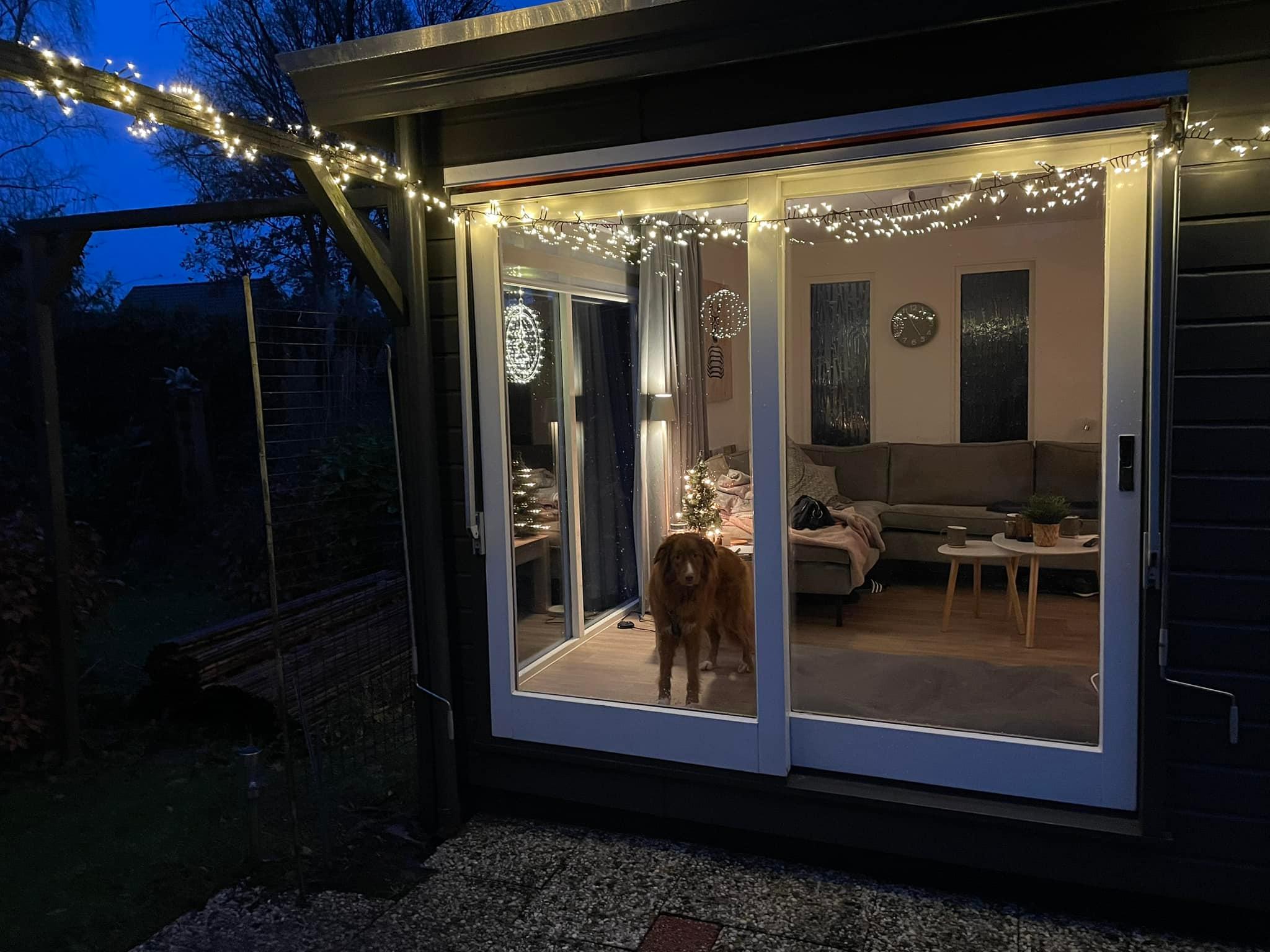 Het Nova Scotia Huisje in de avond