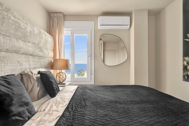 Comfortabele slaapkamer, ideaal om helemaal op te laden na een dag aan zee