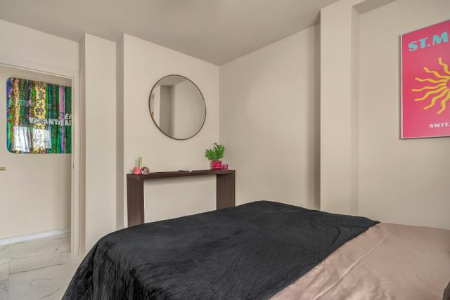 Stijlvolle slaapkamer met een rustgevende ambiance voor een perfecte nachtrust