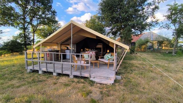 External View 2